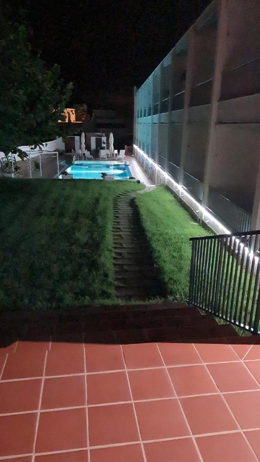 Hostal S'Algaret フォルネイス エクステリア 写真