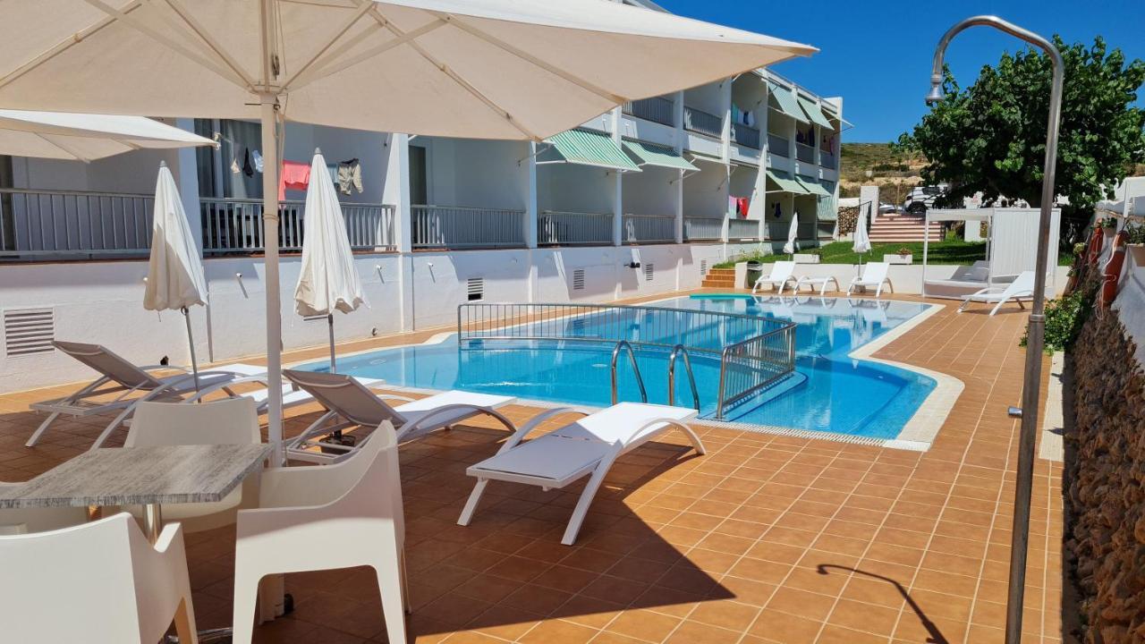 Hostal S'Algaret フォルネイス エクステリア 写真