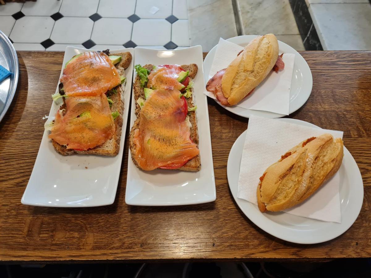 Hostal S'Algaret フォルネイス エクステリア 写真